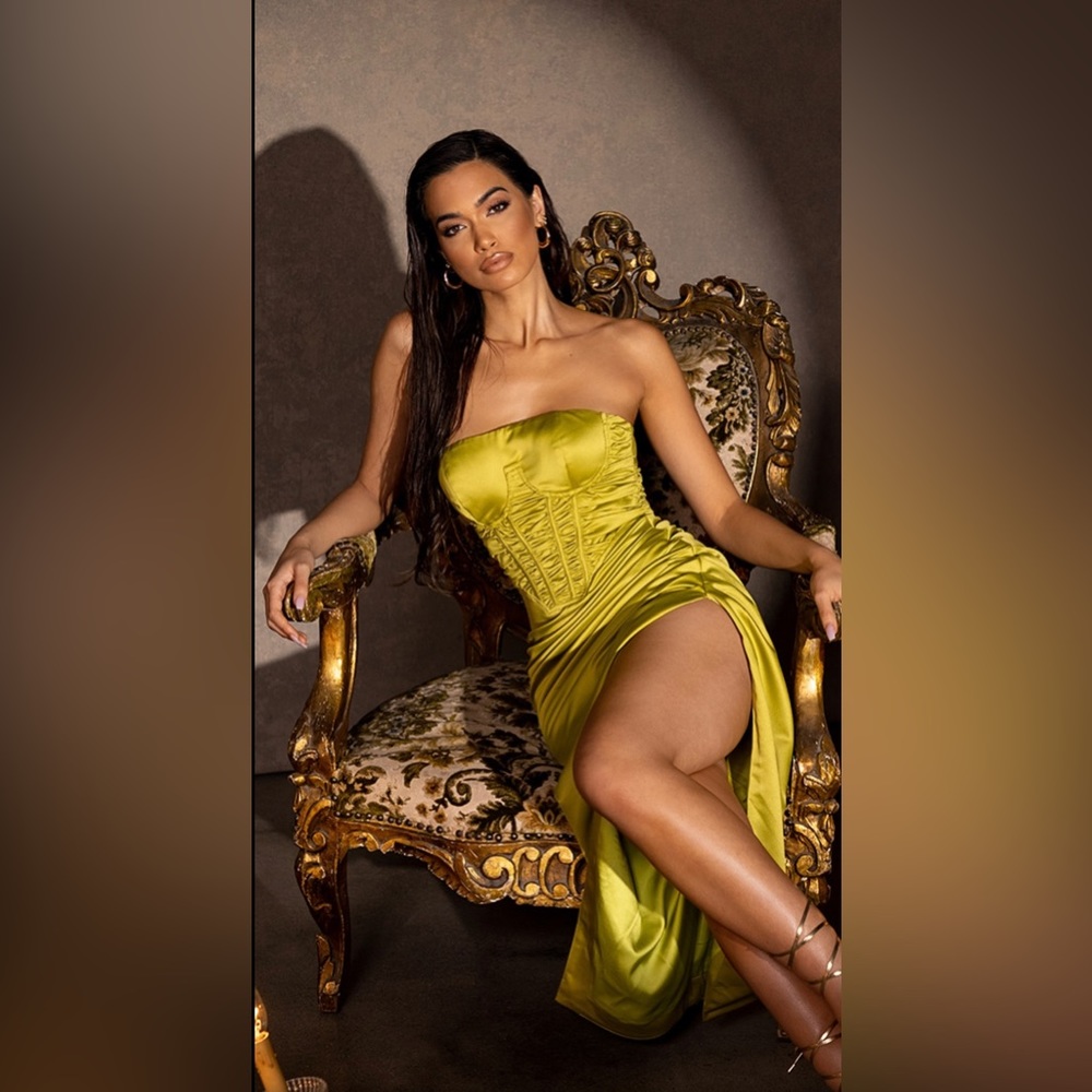 Pretty Little Thing Premium Satin Dress